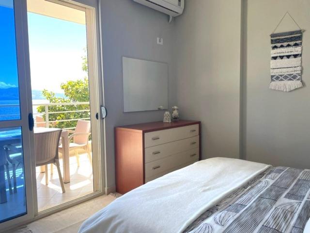 Blue Lagoon Sea View Apartament *